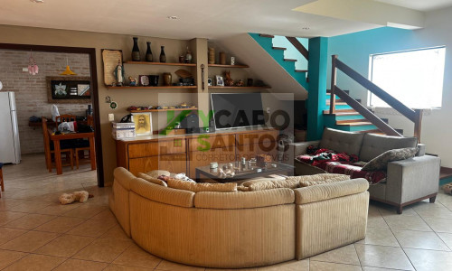 Sobrado 03 dorm (01 suíte) Financia/Permuta