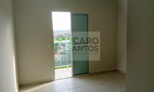 Sobrado em Cotia - 04 dormitórios